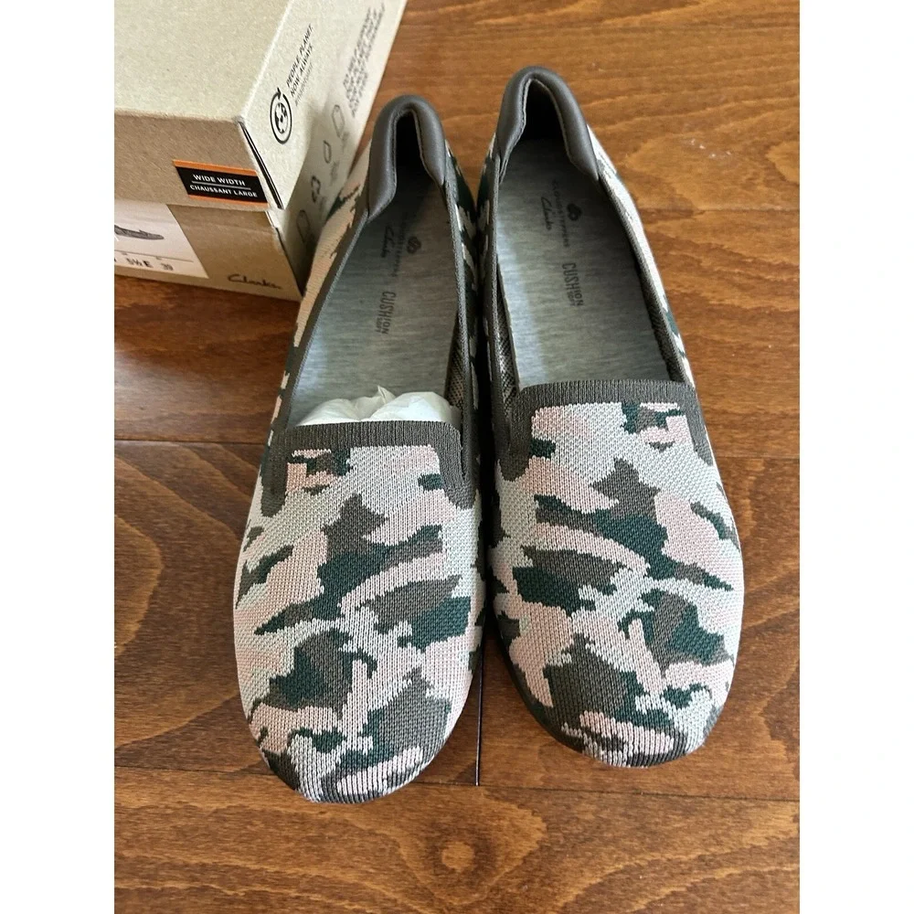 CLARKS Cloudsteppers 5.5 M Fabric Carly‎ Dream Flats, Pink Combi Camo NEW